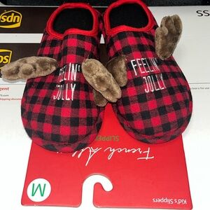 NWT kids Medium 12-13 Holiday house Slippers w/ antlers Shoes Feelin jolly plaid